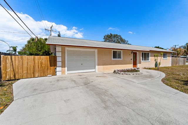 815 W Laird Drive, Jupiter, FL 33458