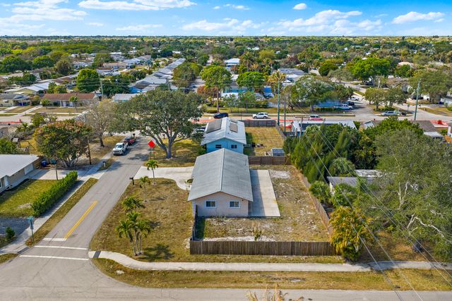 815 W Laird Drive, Jupiter, FL 33458