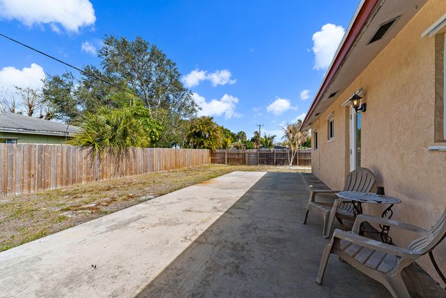 815 W Laird Drive, Jupiter, FL 33458