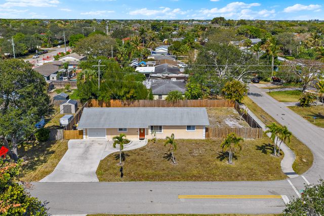 815 W Laird Drive, Jupiter, FL 33458