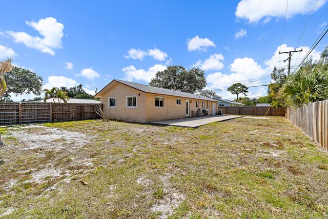 815 W Laird Drive, Jupiter, FL 33458