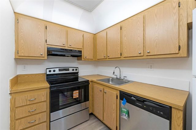 3720 N Pine Island Road 333, Sunrise, FL 33351