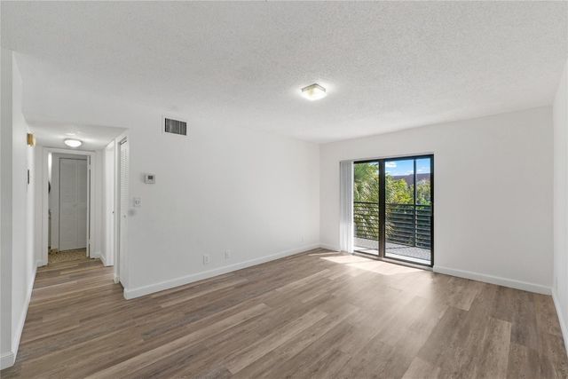 3720 N Pine Island Road 333, Sunrise, FL 33351