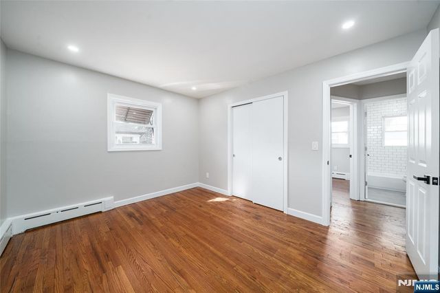 104 Hayward Place, Wallington, NJ 07057