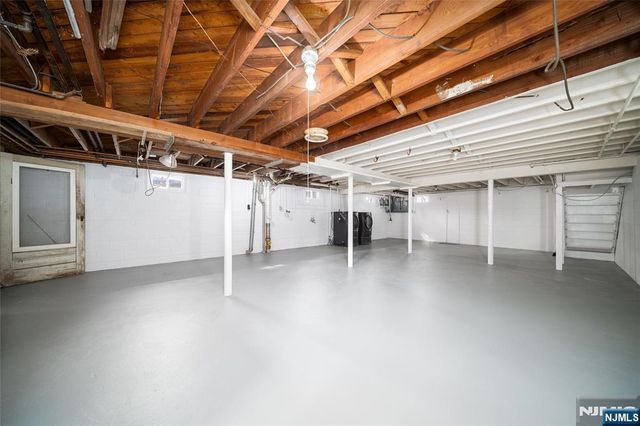 104 Hayward Place, Wallington, NJ 07057