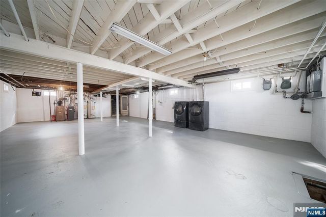 104 Hayward Place, Wallington, NJ 07057