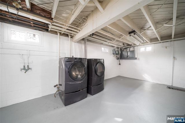 104 Hayward Place, Wallington, NJ 07057