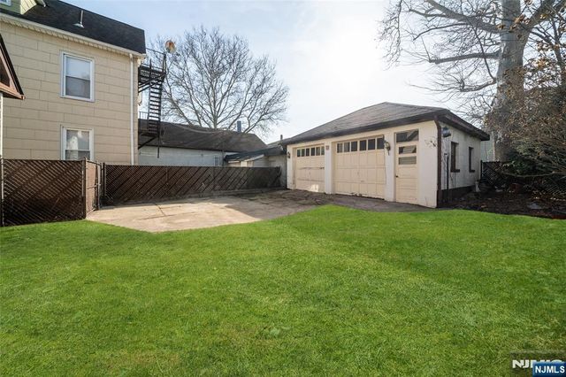 104 Hayward Place, Wallington, NJ 07057