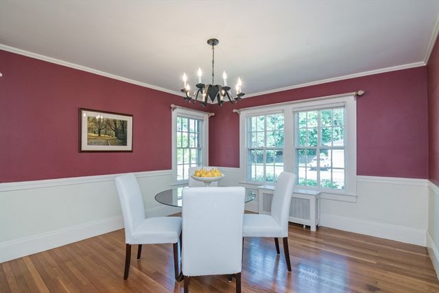20 Wenonah Pl, Longmeadow, MA 01106