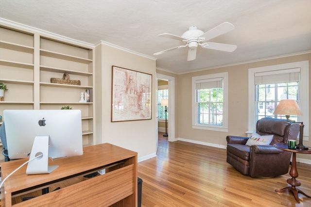 20 Wenonah Pl, Longmeadow, MA 01106