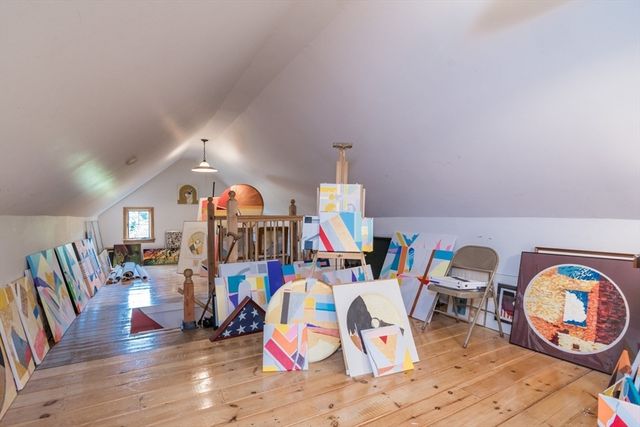 20 Wenonah Pl, Longmeadow, MA 01106