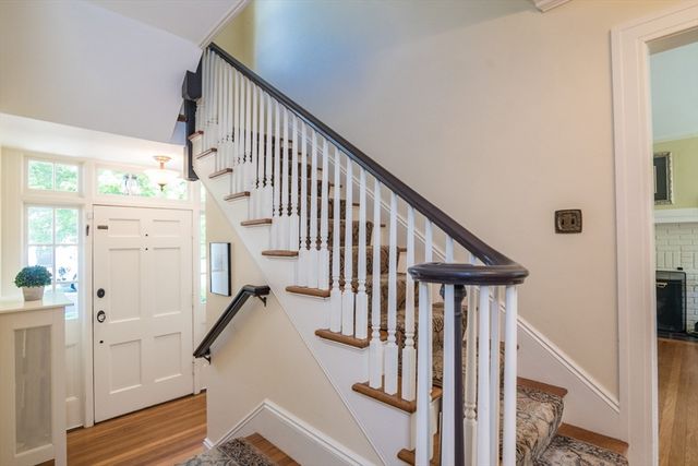 20 Wenonah Pl, Longmeadow, MA 01106