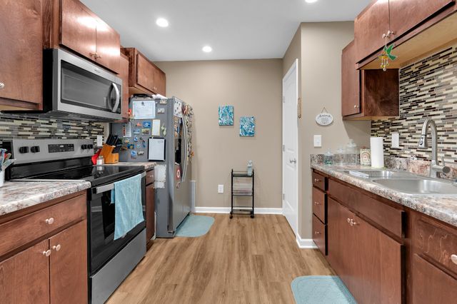 517 Weaver St Apt 5, Tullahoma, TN 37388