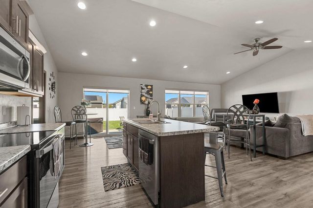 3424 E RUBYRED DRIVE, Appleton, WI 54913