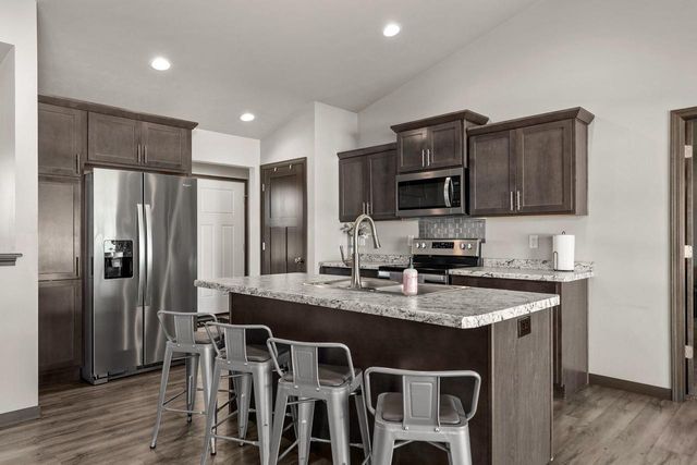 3424 E RUBYRED DRIVE, Appleton, WI 54913