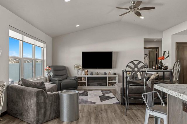 3424 E RUBYRED DRIVE, Appleton, WI 54913