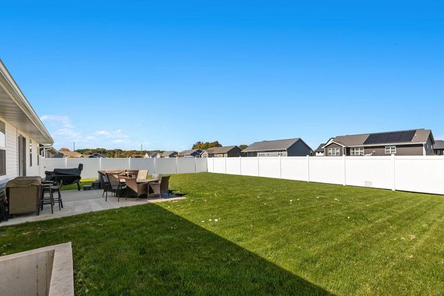 3424 E RUBYRED DRIVE, Appleton, WI 54913
