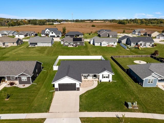 3424 E RUBYRED DRIVE, Appleton, WI 54913