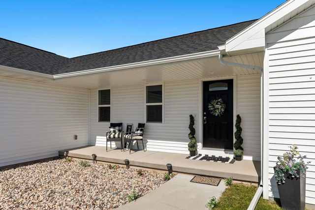 3424 E RUBYRED DRIVE, Appleton, WI 54913