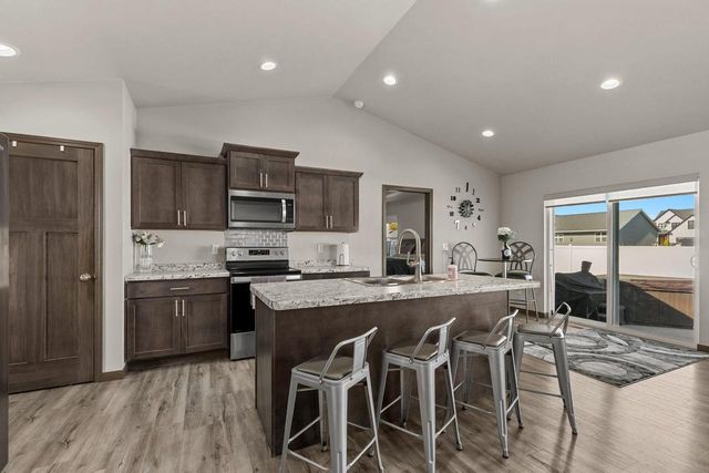 3424 E RUBYRED DRIVE, Appleton, WI 54913