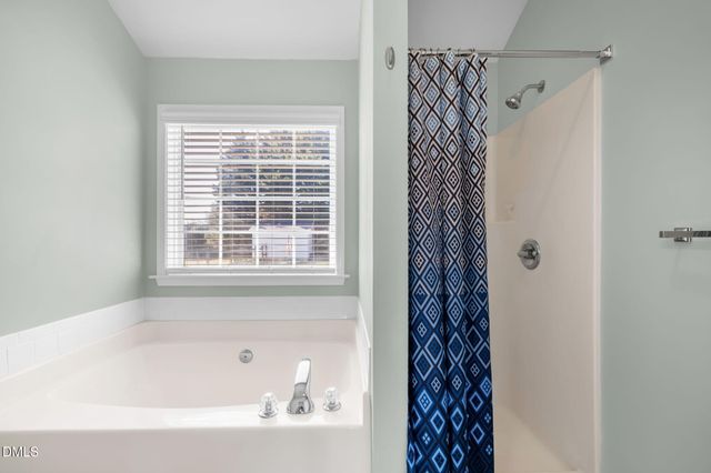 5413 Country Hills Drive, Mcleansville, NC 27301