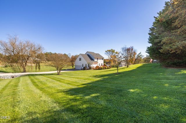 5413 Country Hills Drive, Mcleansville, NC 27301