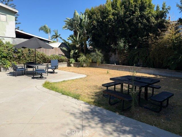 395 Victoria, Costa Mesa, CA 92627