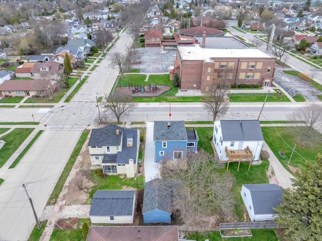 2121 Cleveland AVENUE, Sheboygan, WI 53081