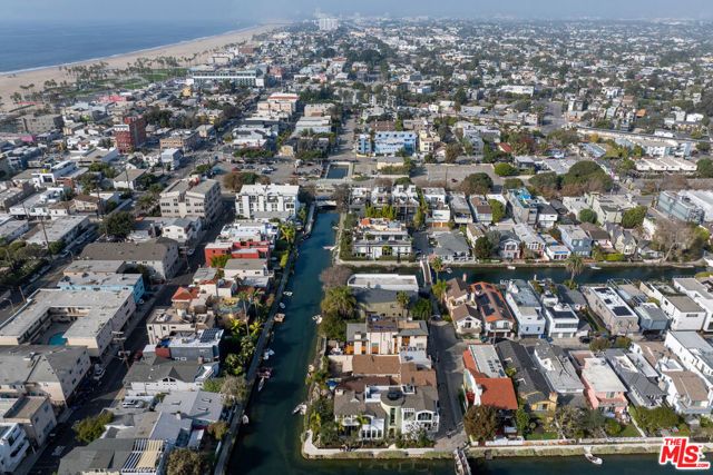 2300 Grand Canal, Venice (los Angeles), CA 90291