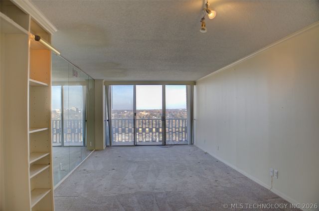 1502 S Boulder Avenue 16M, Tulsa, OK 74119
