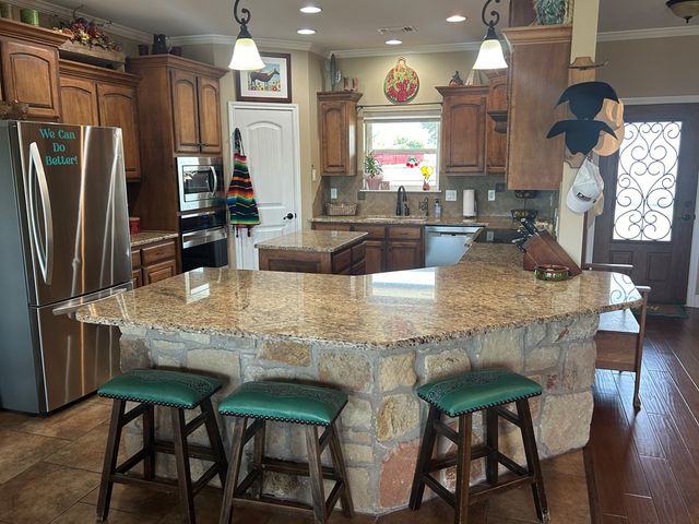 2553 Stonewall Valley Lane, Christoval, TX 76935