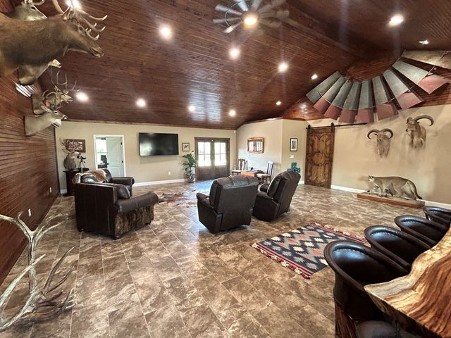 2553 Stonewall Valley Lane, Christoval, TX 76935