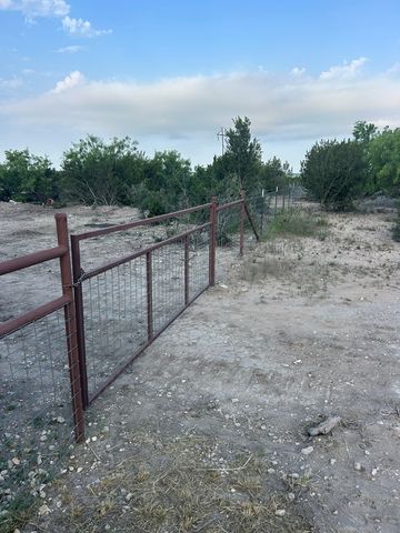 2553 Stonewall Valley Lane, Christoval, TX 76935