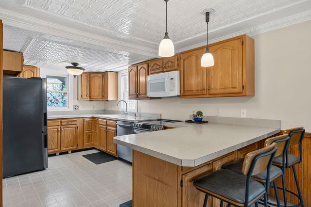 20 Tibbetts Street, South Berwick, ME 03908