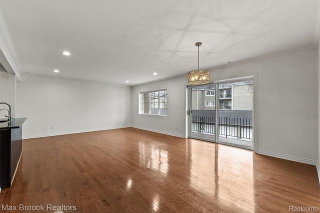 1115 N Old Woodward Avenue 57, Birmingham, MI 48009