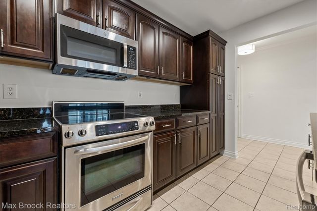 1115 N Old Woodward Avenue 57, Birmingham, MI 48009