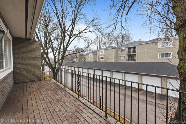 1115 N Old Woodward Avenue 57, Birmingham, MI 48009