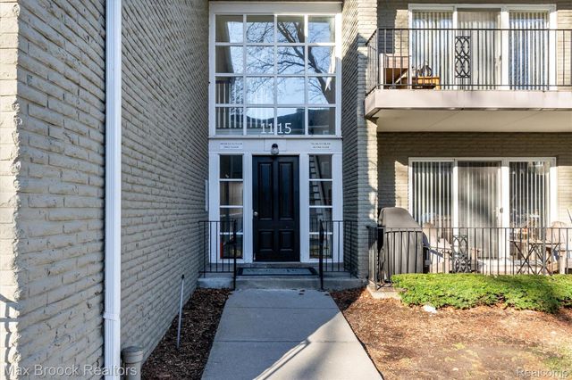 1115 N Old Woodward Avenue 57, Birmingham, MI 48009