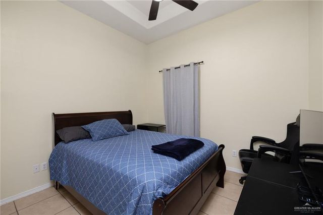 1021 W Esteban Avenue, Pharr, TX 78577