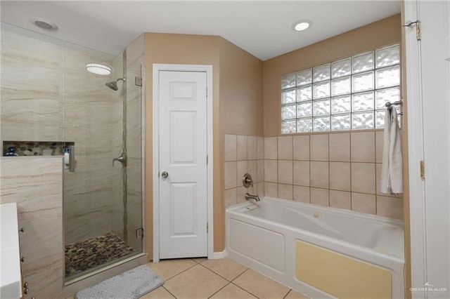 1021 W Esteban Avenue, Pharr, TX 78577