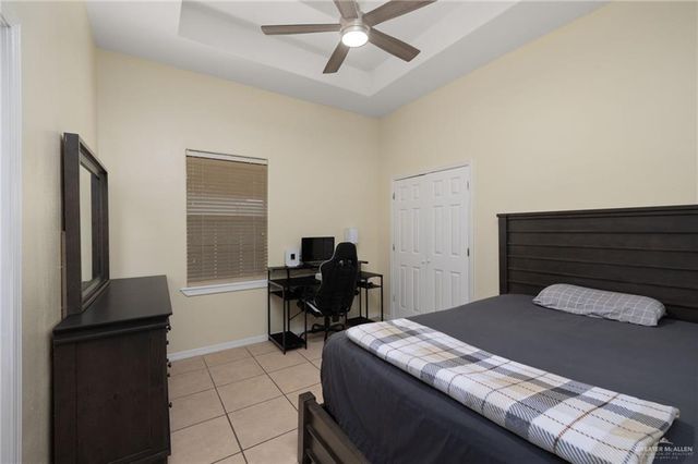 1021 W Esteban Avenue, Pharr, TX 78577