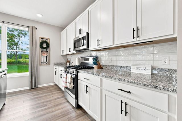 549 Marilyn Way, Valparaiso, IN 46385