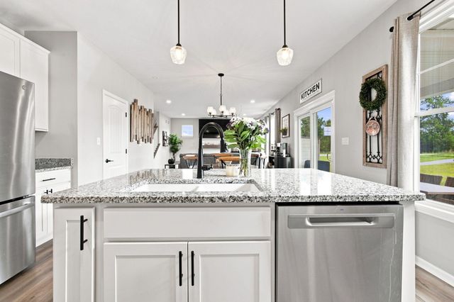 549 Marilyn Way, Valparaiso, IN 46385