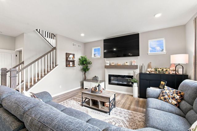 549 Marilyn Way, Valparaiso, IN 46385