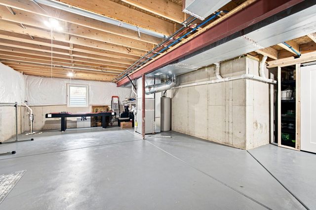 549 Marilyn Way, Valparaiso, IN 46385