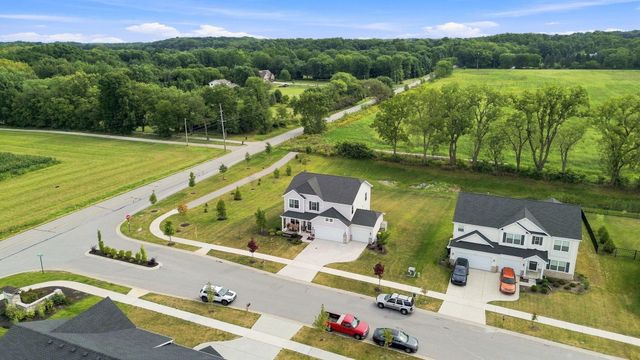 549 Marilyn Way, Valparaiso, IN 46385