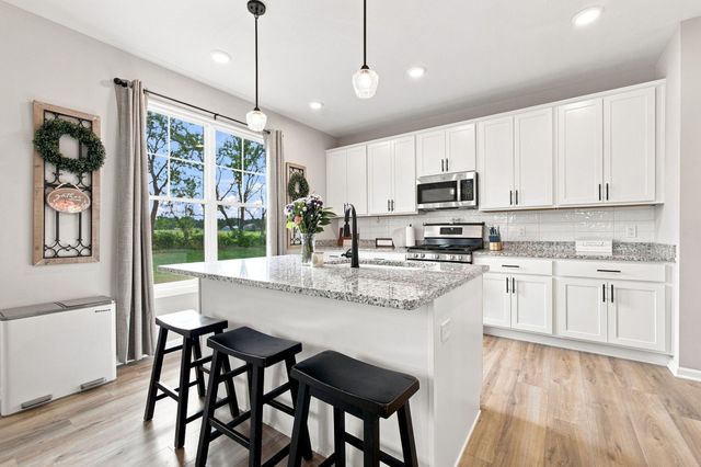 549 Marilyn Way, Valparaiso, IN 46385