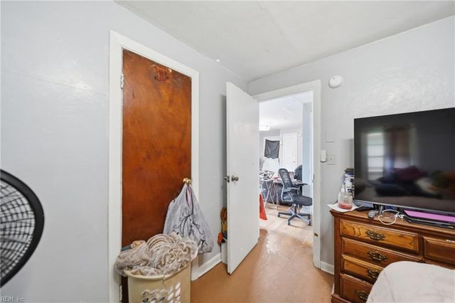 210 S Division ST, Suffolk, VA 23434