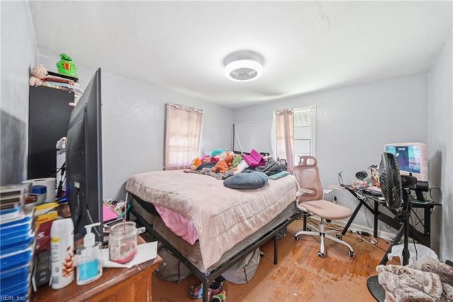210 S Division ST, Suffolk, VA 23434