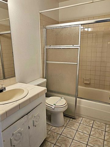 8010 Winter Gardens B B, El Cajon, CA 92021